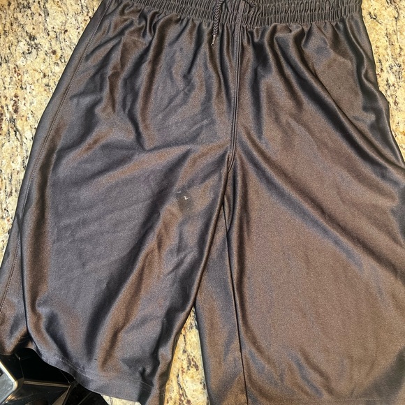 Four pair of athletic shorts - 14/16 - Picture 7 of 10